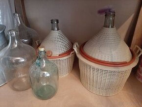 Akcia - oplatí sa teraz Demižony sklenené obalené plastom
