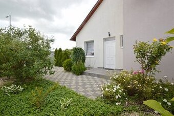 Predaj 3i samostatne stojací RD, 280 m2 pozemok, Rajka