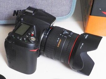 Nikon D90 s objektívom Sigma 24-70mm