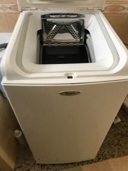 Automaticka pracka Whirlpool