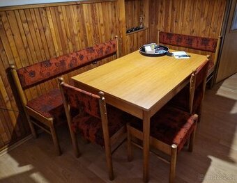 Predám jedálenský kút - vo výbornom stave