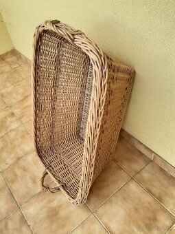 Predám veľký prútený kôš (obdĺžnik)