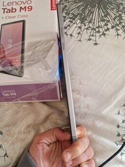 Lenovo tab M9