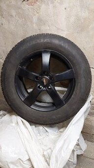 5x114.3 215 65 R16 Zimné pneu disky Dacia Duster