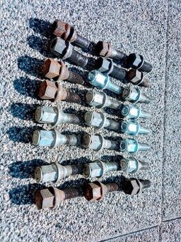 Skrutky kolies Štifty