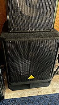 subwoofer behringer vq1800d