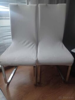 Jedálenské stoličky