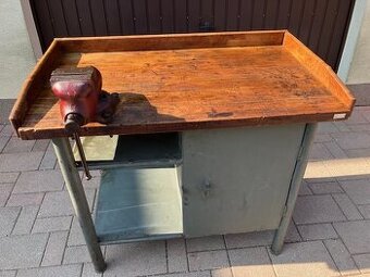 Predám pracovný stôl  ponk