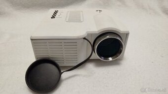 Predám prehrávač fotiek cez USB a SD kartu