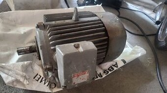 Elektromotor mez 5,5 kw 2900ot