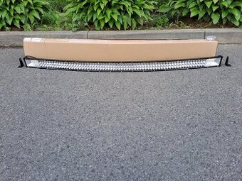 Led rampa 675W - 130cm - ZAOBLENA - uchyty z boku
