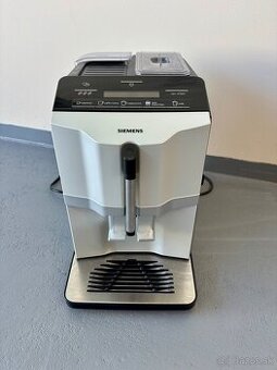 Automatický kávovar Siemens EQ300 v TOP stave