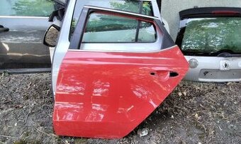 KIA CEED 2016 predám DVERE, PIATE DVERE, ZADNÝ NÁRAZNÍK