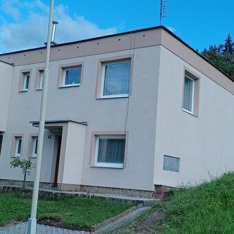 čistenie a maľovanie fasád, striech, brizolitu