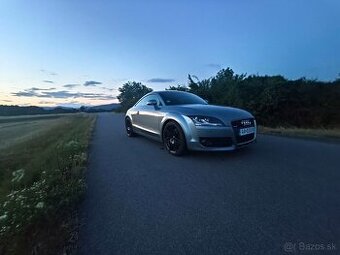 AUDI TT 2.0TDI