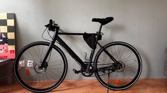 Elops Speed 920 – mestský bicykel, hydraulické brzdy, 8 rých
