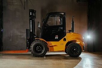 Nový terénny vysokozdvižný vozík HANGCHA-XW8C-RT4