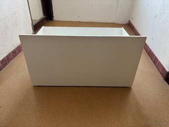 Ikea smastad suflik do lavice