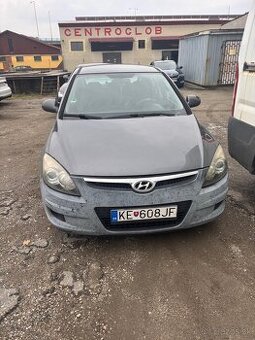 Hyundai i30 1.6 crdi disel 66kw - 1