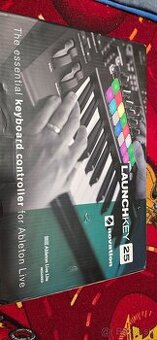 Novation launchkey 25