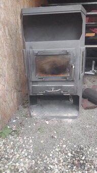 Kotol + pripojka k radiatorom