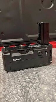 vertikální grip Sony pro Sony a7R a a9