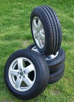 Sada Skoda Octavia1 sada 195 65 r15 91V letne nove