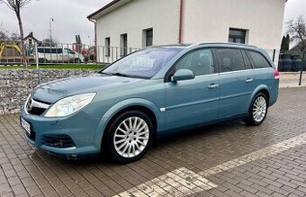 Opel Vectra Caravam 2.2i 16V 114kw - 2. majitel - TOP STAV