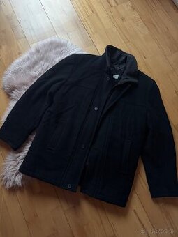 Pánsky čierny kabát