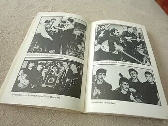 THE BEATLES  kniha 280 stran  Český jazyk ; fografie