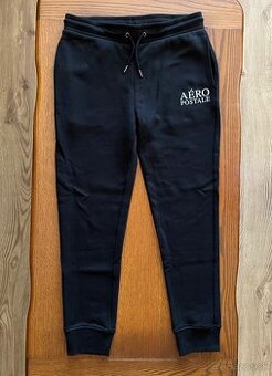 Pánske slim tepláky Aéropostale veľkosť  L