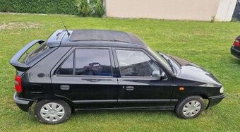 Škoda Felicia se shrnovacím střešním oknem