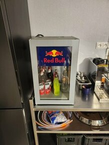 Red Bull chladnička