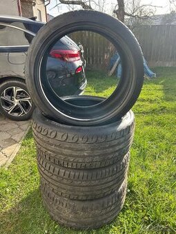 Letné pneu 225/40 R19, 255/35 R19