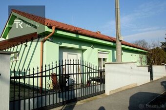 Samostatne stojaci 4-izbový rodinný dom s garážou a terasou