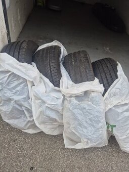 Letne pneu 215/55 r17