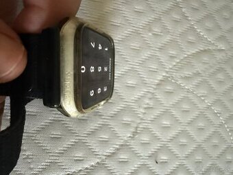Predám Apple Watch 8 45mm