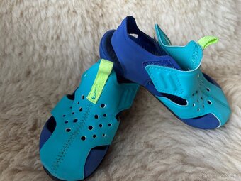 Detske sandále 25 - NIKE