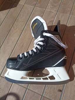 Korčule Bauer Supreme S140