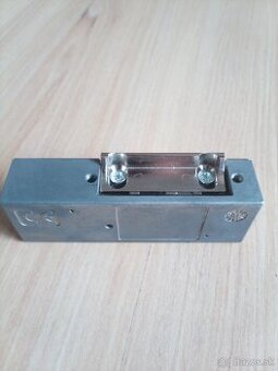 Elektrozámok 12V AC