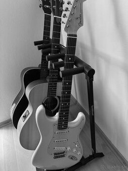 Gitarista/ basgitarista hľada kapelu.