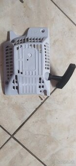 Štartovanie na čínsku motorovú pílu