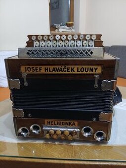 Heligonka Hlaváček CF