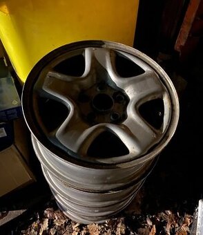 5x114,3 r16 plechove disky