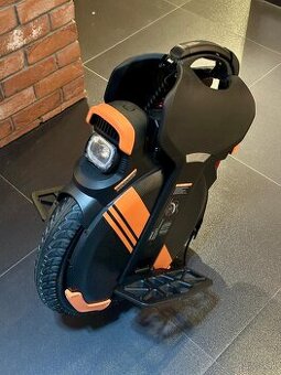 Predám elektrickú odpruženú jednokolku Inmotion V11Y