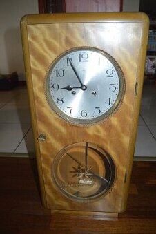 predam krasne nastenne hodiny KIENZLE