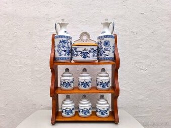 Starožitné porcelánové koreničky s poličkou - cibulák Dubí