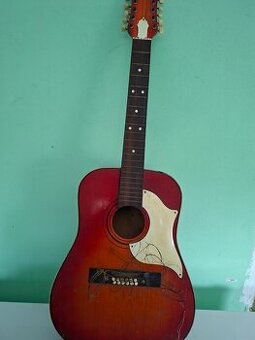 Gitara a bendžo