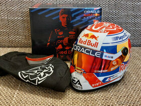 Max Verstappen 2023 Red Bull F1 retro prilba 1:2