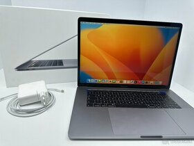  MacBook Pro (15-inch, 2018) - 1 cyklus | i7 | 16GB/500GB 